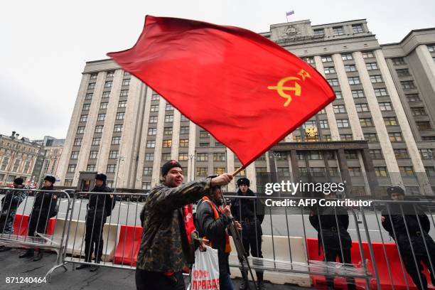 Russian Communist Flag Photos and Premium High Res Pictures - Getty Images