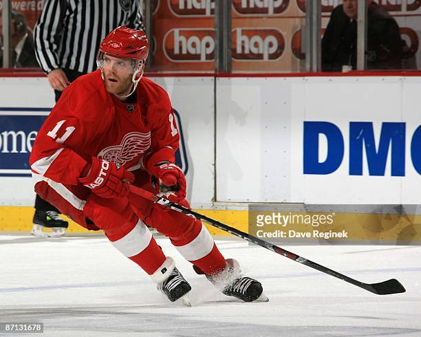Dan Cleary of the Detroit Red Wings turns up ice during Game Five of the Western Conference Semifinal Round of the 2009 Stanley Cup Playoffs against...