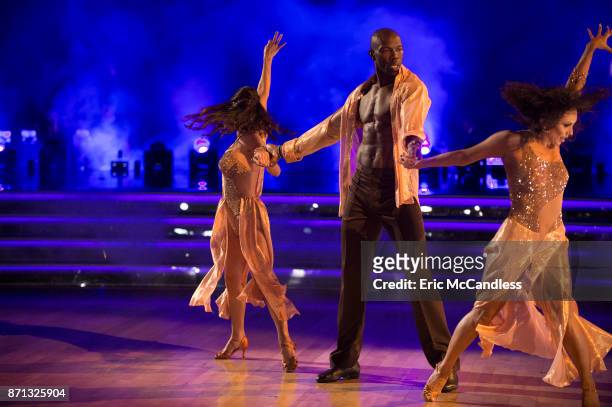 Episode 2508" - The six remaining couples are prepping for a special night of dancing, in which they will perform two numbers - a regular couples...