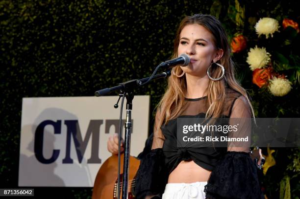 Kassi Core Kassi Ashton Photos and Premium High Res Pictures - Getty Images