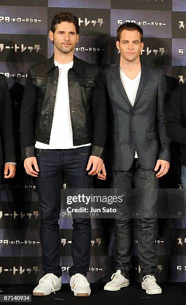 Actors Eric Bana and Chris Pine attend the 'Star Trek' press conference at Grand Hyatt Tokyo on May 13, 2009 in Tokyo, Japan. The film will open on...