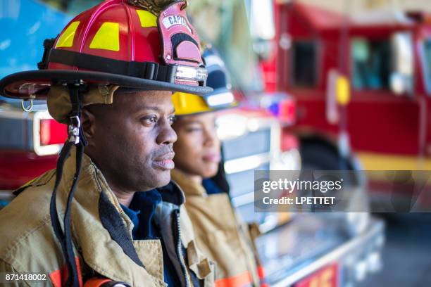 firefighter - emergency first response stock pictures, royalty-free photos & images