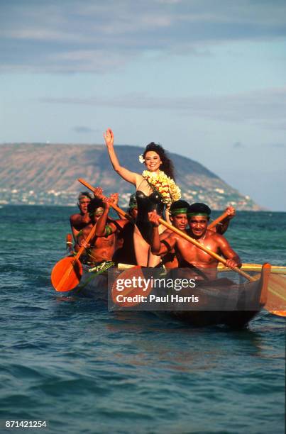 Marie Helvin , ex wife of photographer David Bailey photographed on a Hawaiian Island on September 14, 1990 on Kaanapali Beach, Maui, Hawaii.