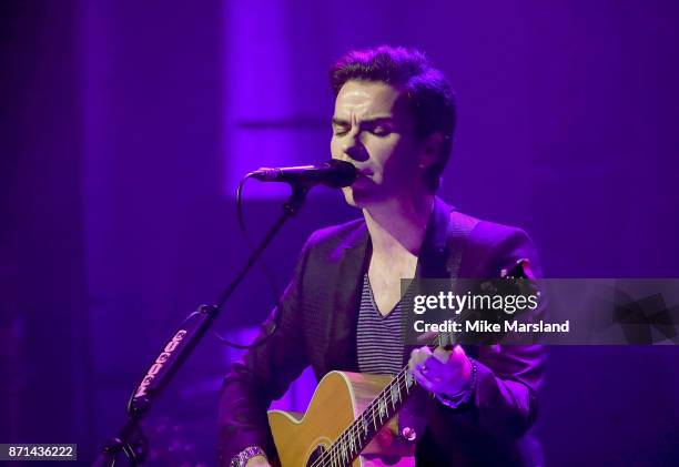 Kelly Jones of Stereophonics performs on stage at the SeriousFun London Gala 2017 at The Roundhouse on November 7, 2017 in London, England.