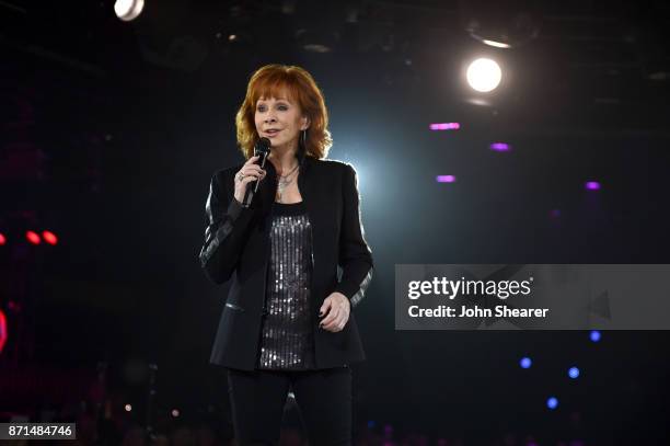 Reba performs onstage during the 65th Annual BMI Country Awards at BMI on November 7, 2017 in Nashville, Tennessee.