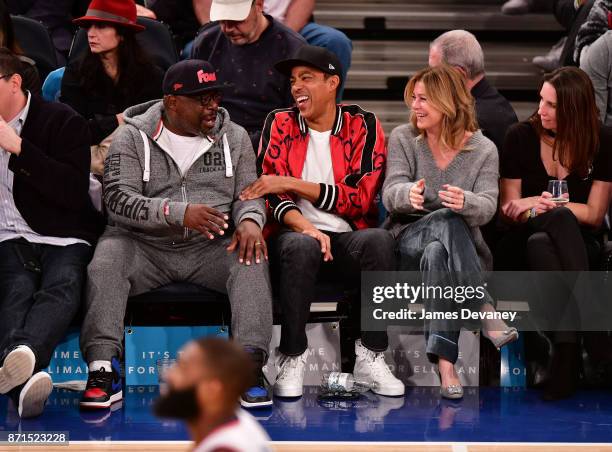 Cedric The Entertainer, Chris Ivery and Ellen Pompeo attend the Charlotte Hornets Vs New York Knicks game at Madison Square Garden on November 7,...