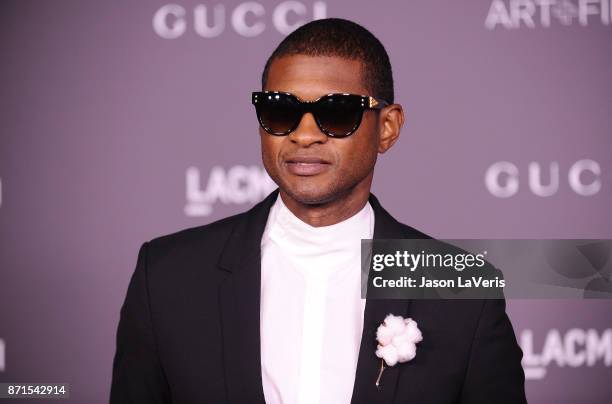 Singer Usher attends the 2017 LACMA Art + Film gala at LACMA on November 4, 2017 in Los Angeles, California.