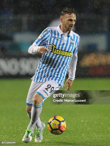 Manuel Lazzari of Spal in action during the Serie A match between Atalanta BC and Spal at Stadio Atleti Azzurri d'Italia on November 5, 2017 in...
