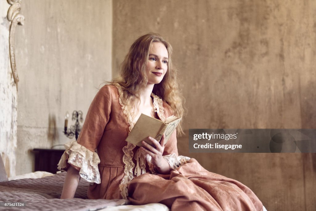 18e eeuw vrouw in een kasteel