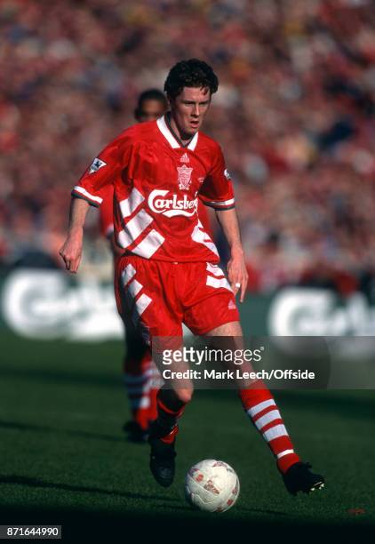 April 1995 Wembley: Football League Cup Final : Bolton Wanderers v Liverpool FC: Steve McManaman of Liverpool