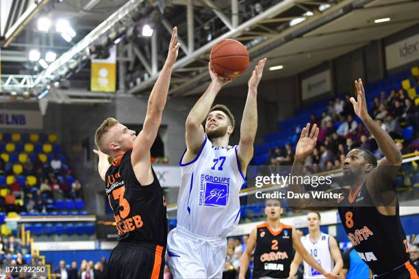 French players Février, Doumbouya and Ayayi shine in EuroCup opening French players Février, Doumbouya and Ayayi shine in EuroCup opening