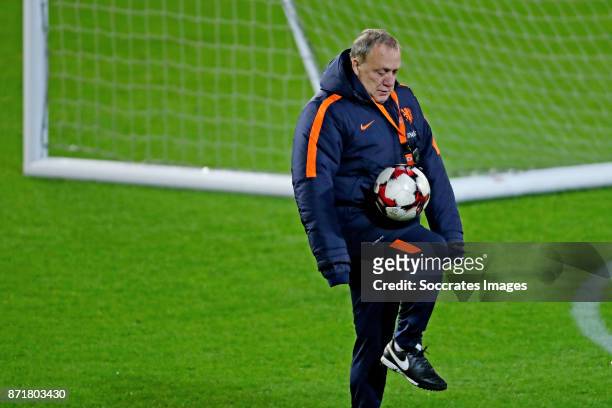 Coach Dick Advocaat of Holland during the match between Training Holland in Aberdeen at the Pittodrie Stadium on November 8, 2017 in Aberdeen United...