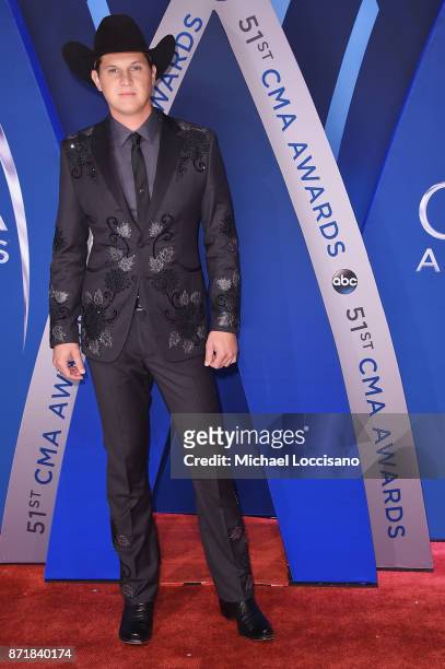 Singer-songwriter Jon Pardi attends the 51st annual CMA Awards at the Bridgestone Arena on November 8, 2017 in Nashville, Tennessee.