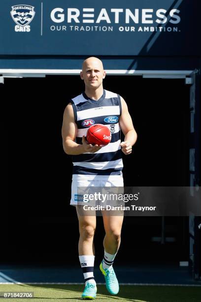 Gary Ablett takes to the ground during a Geelong Cats AFL media opportunity at GMBHA Stadium on November 9, 2017 in Geelong, Australia.