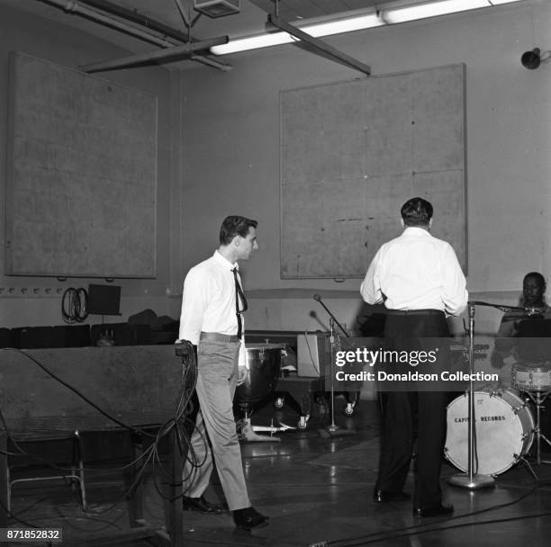 Musicians and producers Barry Mann and Alan Lorber at a Barry Mann recording session at RCA on September 1, 1961 in New York.