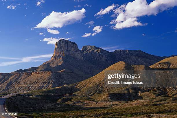 route 62/180, guadalupe mountains, tx - parque nacional de las montañas de guadalupe fotografías e imágenes de stock