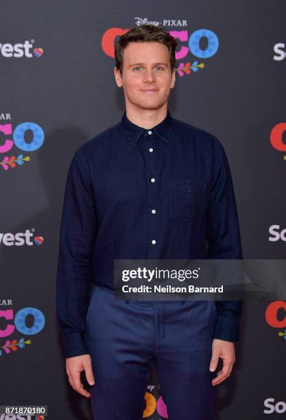 Actor Groff Jonathan Graff Photos and Premium High Res Pictures - Getty Images