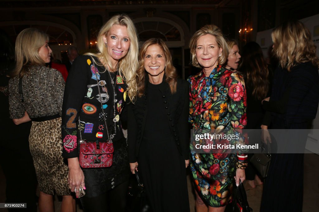 Mary Snow, Danielle Ganek and Kelly Pasciucco attend Hope for... News