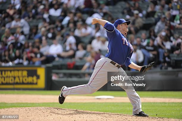 Jason Jennings of the Texas Rangers pitches against the Chicago White Sox on May 10, 2009 at U.S. Cellular Field in Chicago, Illinois. The Rangers...