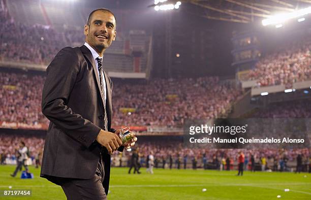 Pep Guardiola of Barcelona smiles after the Copa del Rey final match between Barcelona and Athletic Bilbao at the Mestalla stadium on May 13, 2009 in...