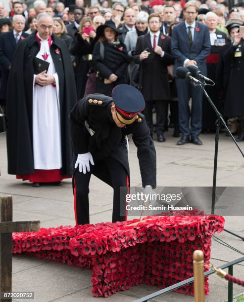 Prince Harry visits the Field of Remembrance at Westminster Abbey on November 9, 2017 in London, England.