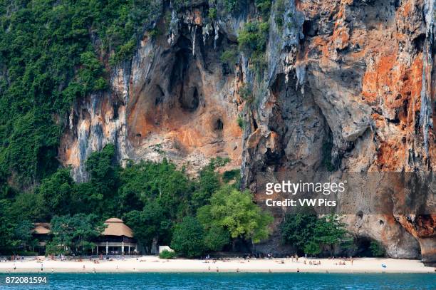 Happy Island, Hat Phra Nang Beach, Railay, Krabi Province, Thailand, Southeast Asia, Asia. Hat Phra Nang Beach, Railay Beach, forms one of the most...