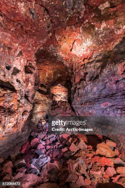 raufarholshellir lava tube cave, iceland - lava tube stock pictures, royalty-free photos & images