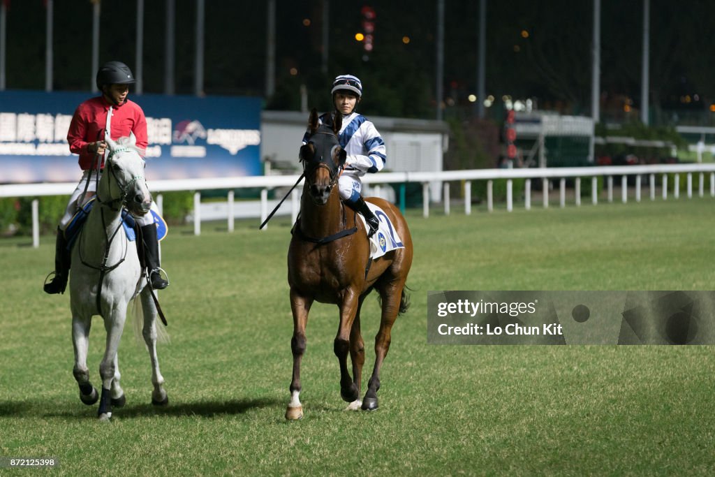 Horse Racing in Hong Kong - Happy Valley Racecourse