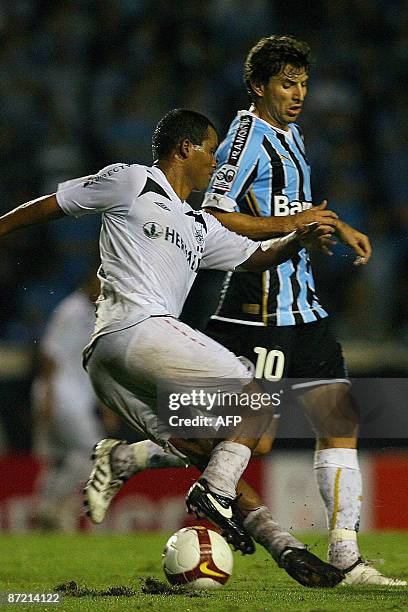 71 John Hinostroza Photos & High Res Pictures Getty Images