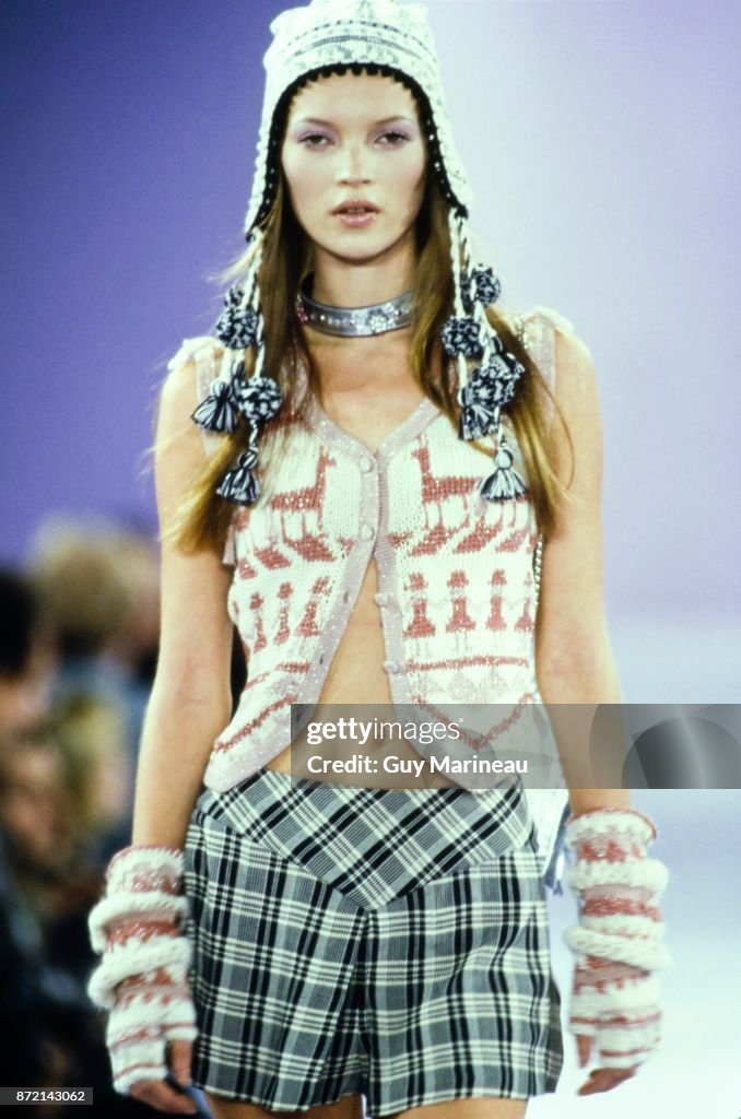 Anna Sui RTW Spring 1994 Runway
