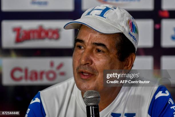 Honduras coach, Colombian Jorge Luis Pinto speaks during a press conference at Francisco Morazan stadium in San Pedro Sula, Honduras, on November 9...