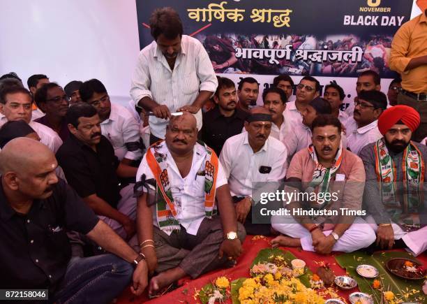 Congress protest against 'Anti-Black Money Day', they even observed Condolence day for those who lost their lives during Demonetisation at Azad...