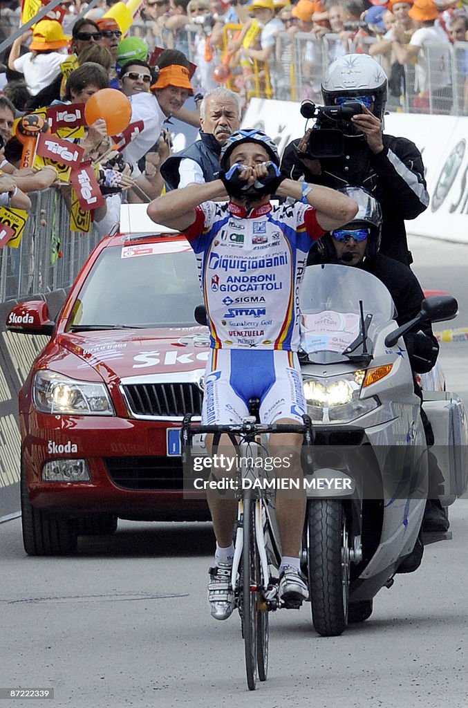 Italy's Michele Scarponi of the Diquigio