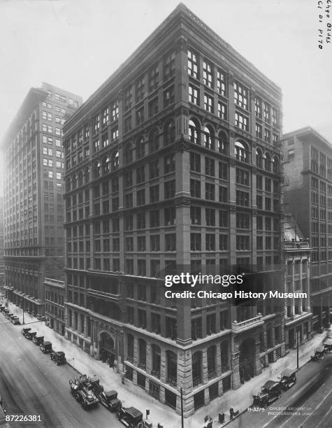 Exterior of the Home Insurance Building, widely considered to be the world's first modern skyscraper, Chicago, 1926. It was designed by William Le...