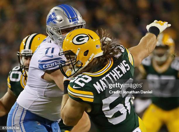 Clay Matthews of the Green Bay Packers rushes against Ricky Wagner of the Detroit Lions at Lambeau Field on September 28, 2017 in Green Bay,...