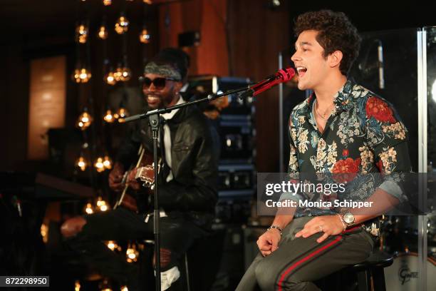 Austin Mahone performs on stage at the Fossil x Austin Mahone holiday event on November 9, 2017 in New York City.