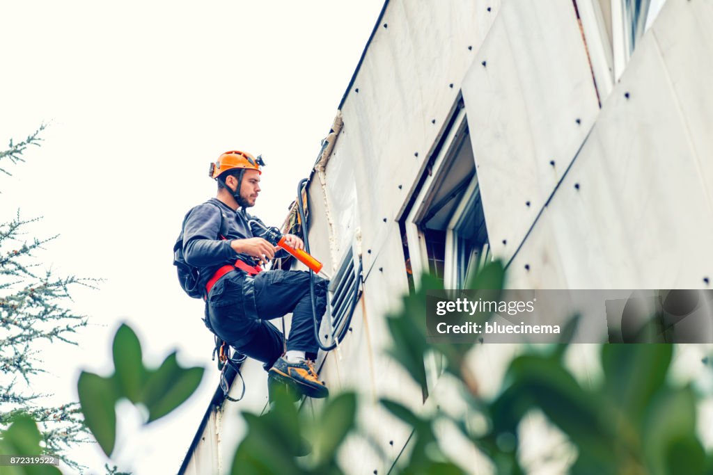 Building Care from Heights Abseiling Maintenance Mastery