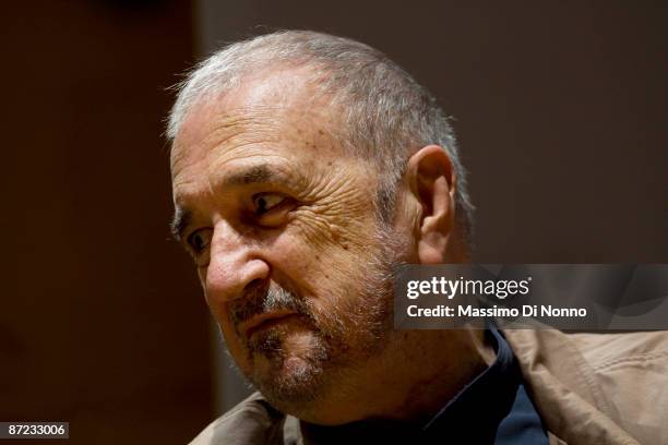 Claude Scriptwriter 180 Jean Claude Carrier Stock Photos, High-Res Pictures, and Images ...