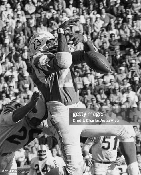 San Diego Chargers running back Paul Lowe can't quite come up with the catch during the Chargers 23-0 loss to the Buffalo Bills in the 1965 AFL...