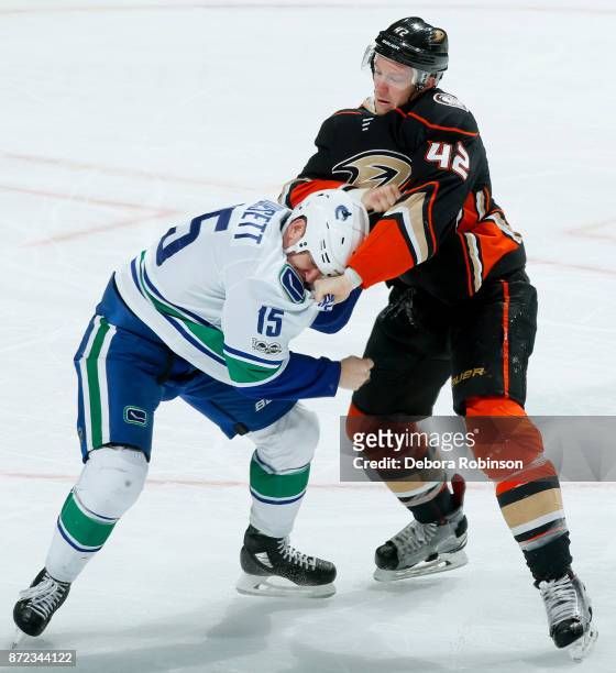 Josh Manson of the Anaheim Ducks battles in a fight against Derek Dorsett of the Vancouver Canucks during the game on November 9, 2017 at Honda...