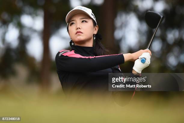 Yuting Seki of China hits her tee shot on the 4th hole during the first round of the Itoen Ladies Golf Tournament 2017 at the Great Island Club on...
