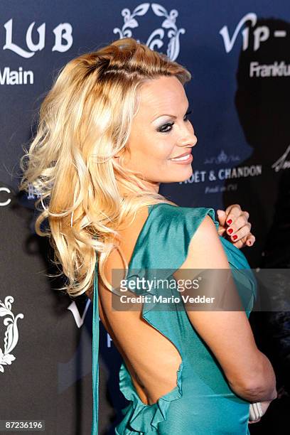 Actress Pamela Anderson arrives to host the "Blonde is beautiful" party to open Marcus Prinz von Anhalt's new VIP Club on May 14, 2009 in Frankfurt...