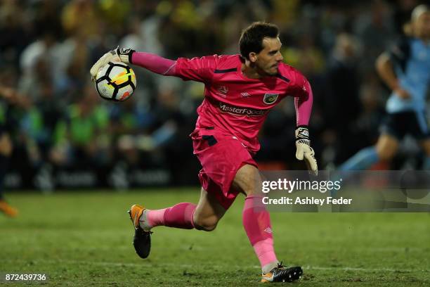 Ben Kennedy of the Mariners in action during the round six A-League match between the Central Coast Mariners and Sydney FC at Central Coast Stadium...