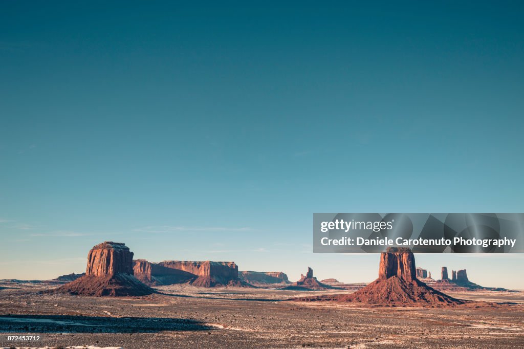 Monument Valley rocks from Artist Point