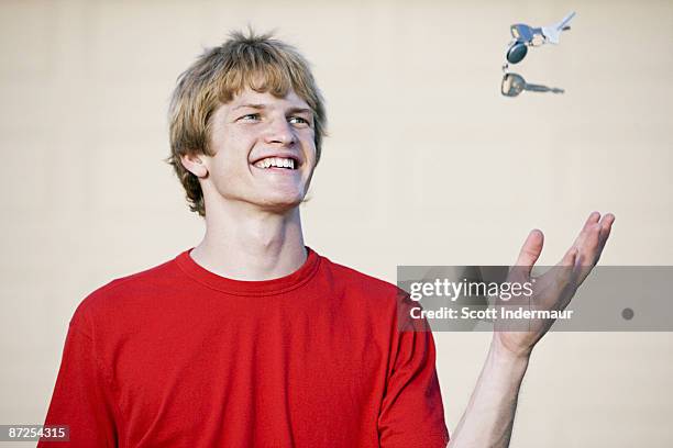 Key Toss Tossing Keys Photos and Premium High Res Pictures - Getty Images