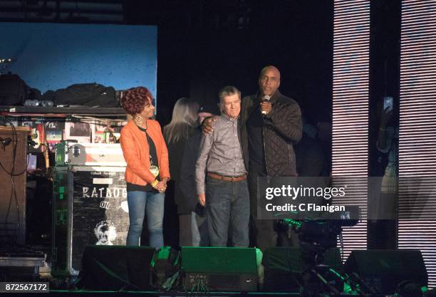 Former MLB player Barry Bonds speaks during the Band Together Bay Area Benefit Concert at AT&T Park on November 9, 2017 in San Francisco, California.