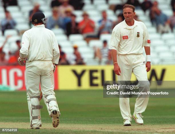 Cricket : England v South Africa 1998 at Trent Bridge ALLAN DONALD STARES AT MICHAEL ATHERTON AFTER HE THOUGHT HE HAD DISMISSED HIM