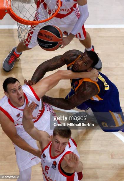 Johannes Voigtmann, #7 of Baskonia Vitoria Gasteiz competes with Thomas Robinson, #0 of Khimki Moscow Region in action during the 2017/2018 Turkish...