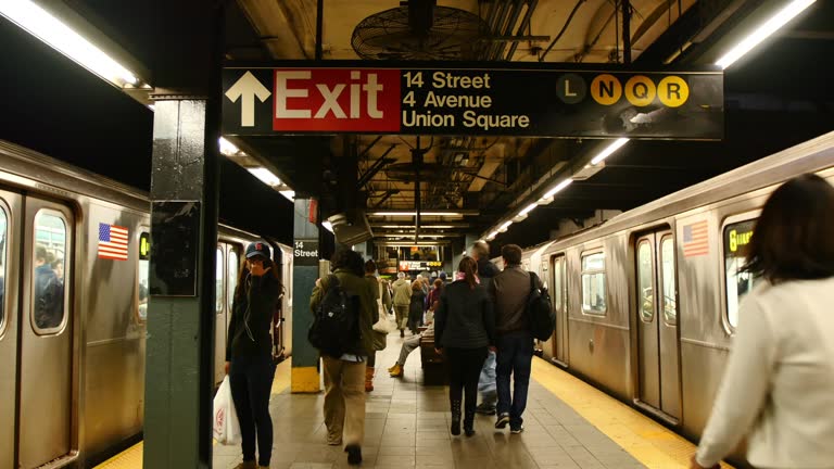 Subway System R Train 3,064 New York Subway System Stock Videos, Footage, & 4K Video Clips ...
