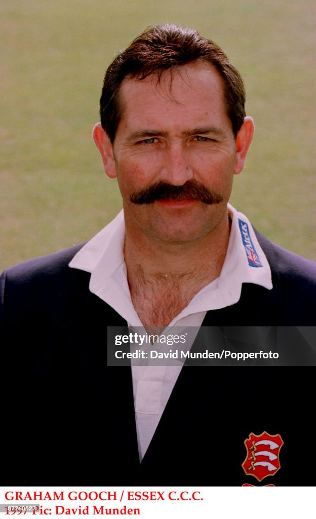 GRAHAM GOOCH / ESSEX C.C.C.
